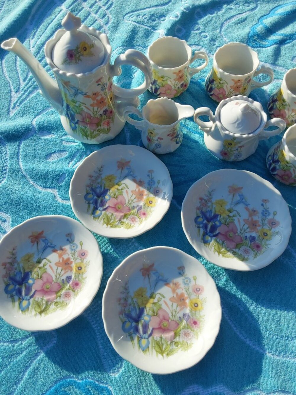 VINTAGE HAND PAINTED FLORAL TEA SERVING SET - Picture 15 of 16